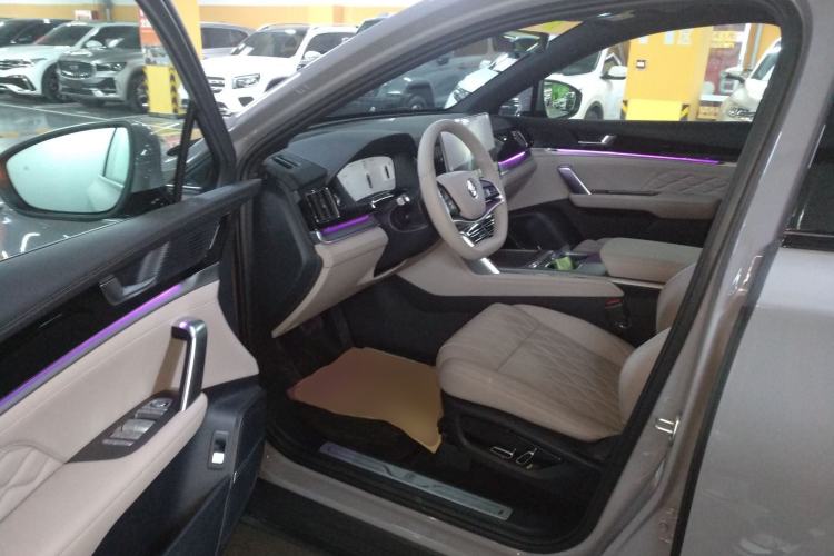 Used BYD Tang New Energy 2025 Model Smart Drive Version DM-i 175KM Deluxe Version Driver Seat