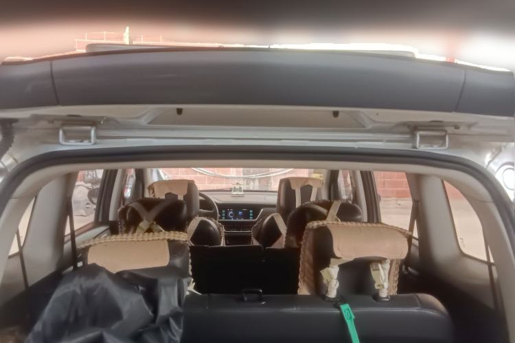 Used CHANGAN KAICHENG Oushang A600 2016 1.5L Manual Luxury 7-Seater
