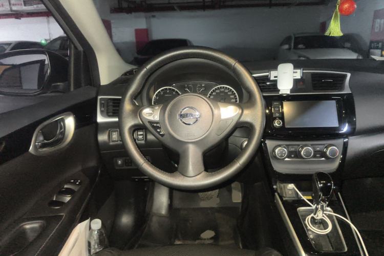 Used Nissan Sylphy 2018 1.6XV CVT Deluxe Edition Steering Wheel