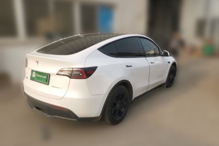 Used Tesla Model Y 2022 Long-Range All-Wheel-Drive Version
