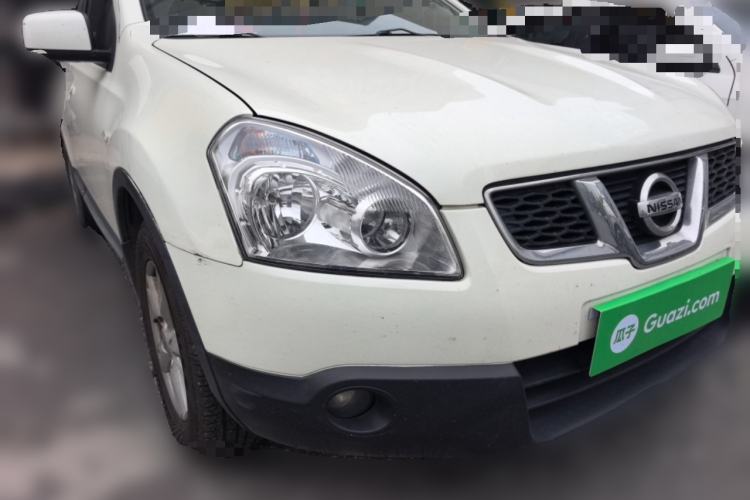 Used Nissan Qashqai 2011 2.0 XL Fire 6MT 2WD Front Right 45 Deg