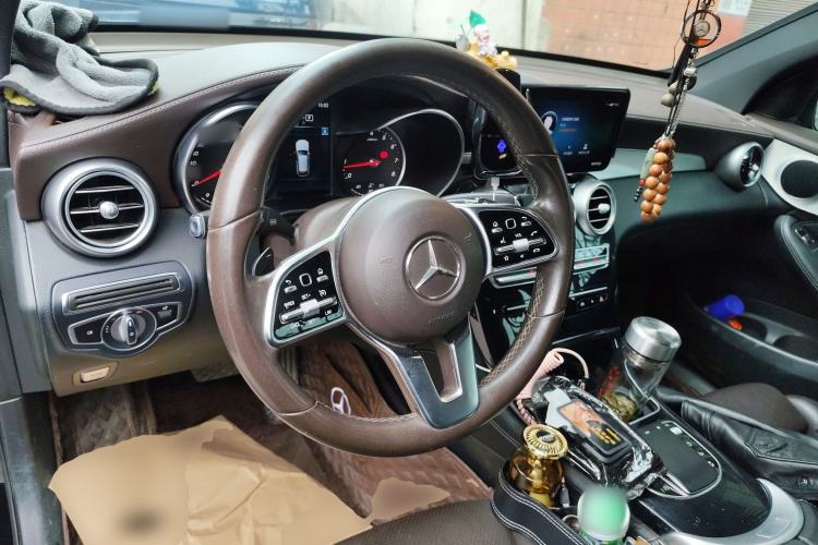 Used Mercedes-Benz GLC 2020 GLC 260 L 4MATIC Dynamic Model Steering Wheel