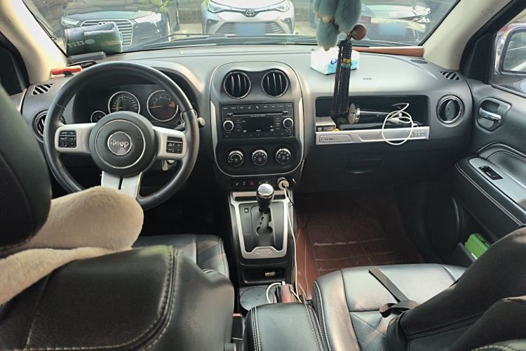 Used Jeep Compass 2014 2.4L four-wheel drive luxury version