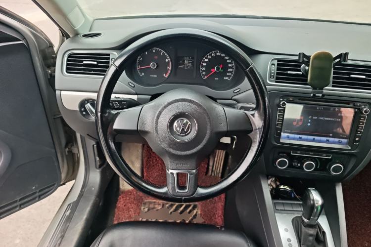 Used Volkswagen Sagitar 2014 Revised Version 1.6L Automatic Comfort Edition
