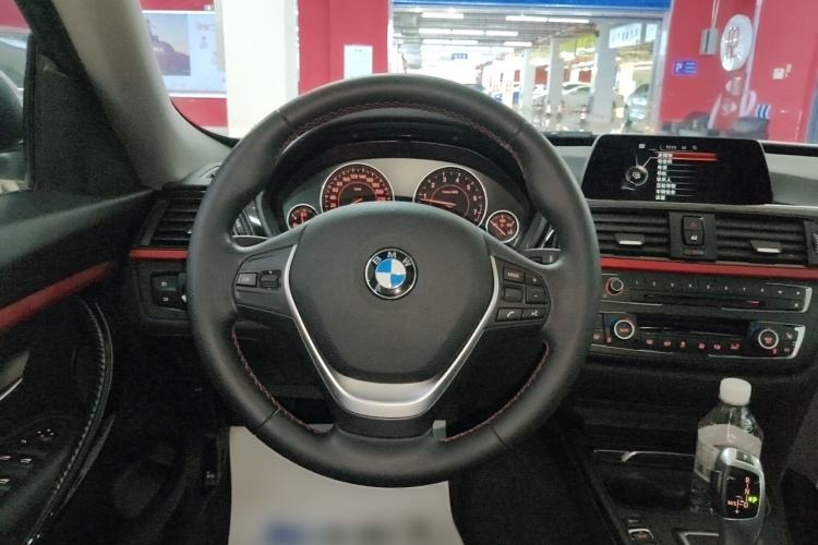 Used BMW 3 Series GT 2016 320i Design Package Edition Steering Wheel
