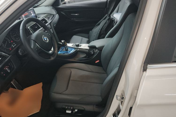 Used BMW 3 Series 2017 320Li Fashion Model
