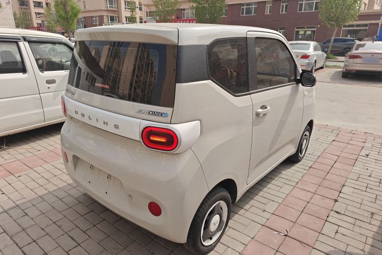Used Wuling Hongguang MINIEV 2024 3rd Generation 215km Youth Edition Rear Right 45 Deg