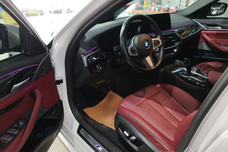 Used BMW 5 Series 2021 525Li M Sport Package Driver Seat