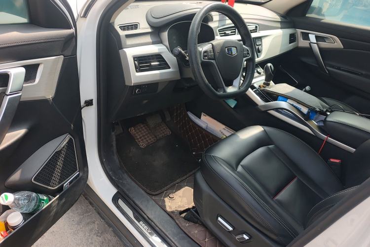 Used Geely Auto Emgrand X7 Sport 2018 1.8TD Automatic Two-Wheel Drive Smart Connect 4G Internet Edition Driver Seat