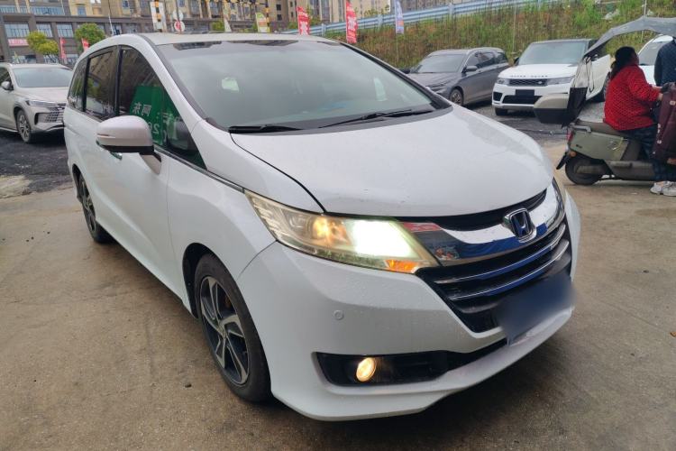 Used Honda Odyssey 2015 Revised 2.4L Luxury Edition
