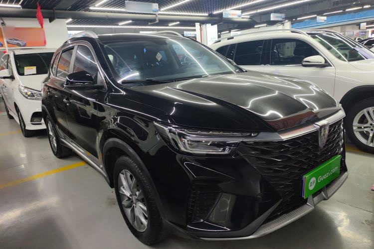 Used Roewe RX5 2023 PLUS 330TGI Automatic Trendsetting Smart Edition Front Right 45 Deg