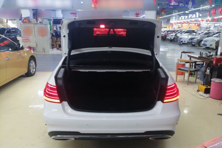 Used Mercedes-Benz E-Class 2015 E 260 L Sport & Fashion Model
