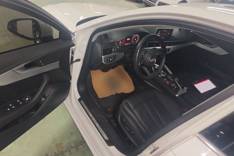Used Audi A4L 2019 40 TFSI Fashion Edition China VI Emission Standard
