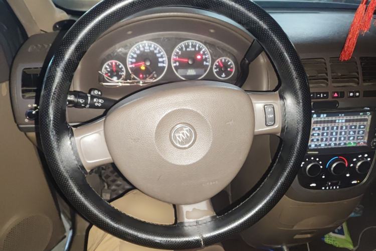 Used Buick GL8 2014 2.4L Classic Edition
