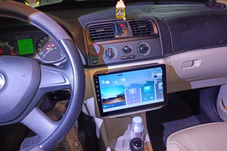 Used Skoda Fabia 2014 1.4L Automatic Crystal Edition Audio And AC Panel