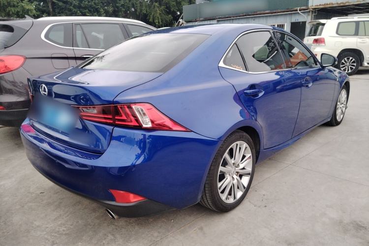 Used Lexus IS 2015 200t F SPORT
