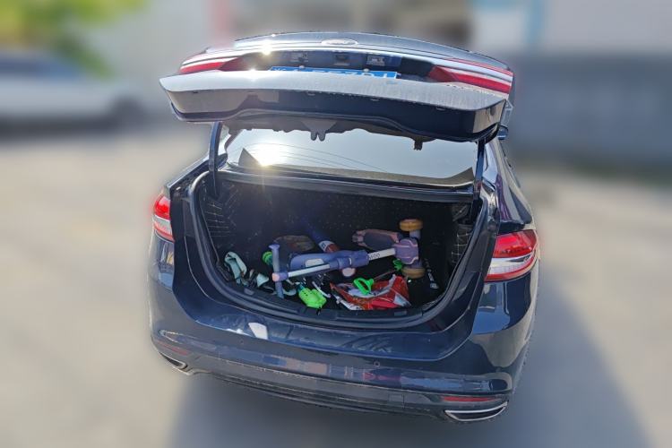 Used Ford Mondeo 2017 EcoBoost 180 Stylish Model Trunk