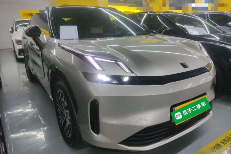 Used Lynk & Co 08 EM-P 2023 245km Ultra-Long Range Halo Exterior 1