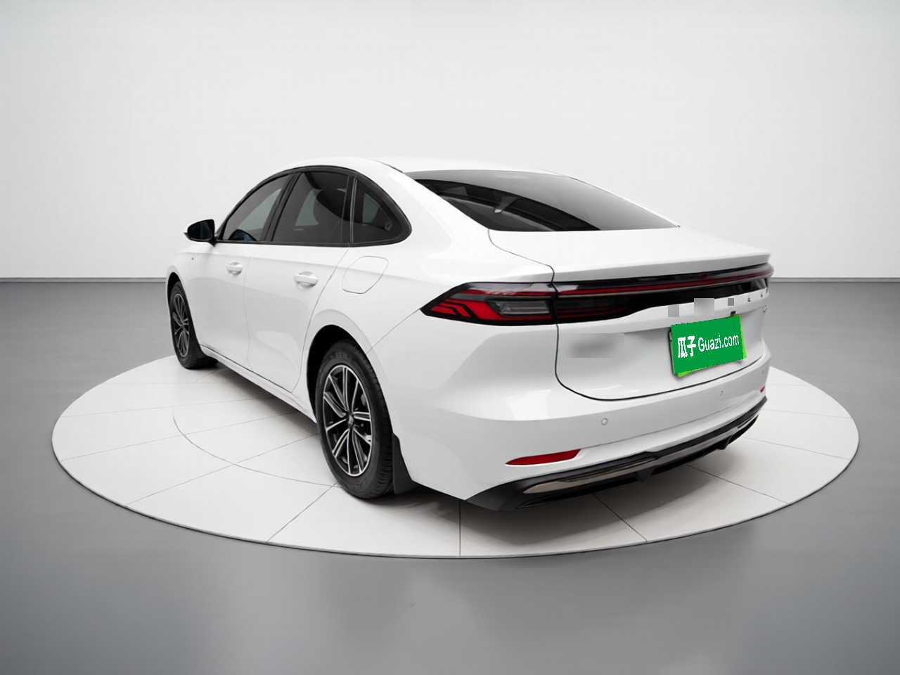 Geely Galaxy A7 2025 Model EM-i 70km Luxury Edition — снимка 4