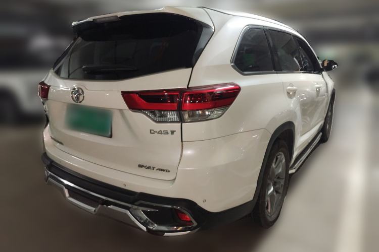 Used Toyota Highlander 2018 2.0T Four-Wheel Drive Luxury Edition 7 Seats China V Emission Standard
