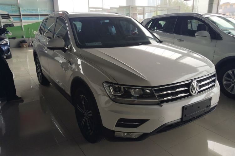 Used Volkswagen Tiguan L 2020 330TSI Automatic Two-Wheel Drive Panoramic Comfort Edition China VI Standard Front Right 45 Deg