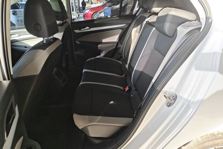 Used Volkswagen Golf 2024 280TSI DSG Pro 50th Anniversary Edition
