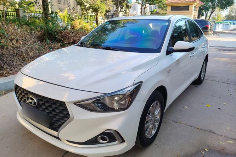 Used Hyundai Celesta 2017 1.6L Automatic Enjoyment Version GLS