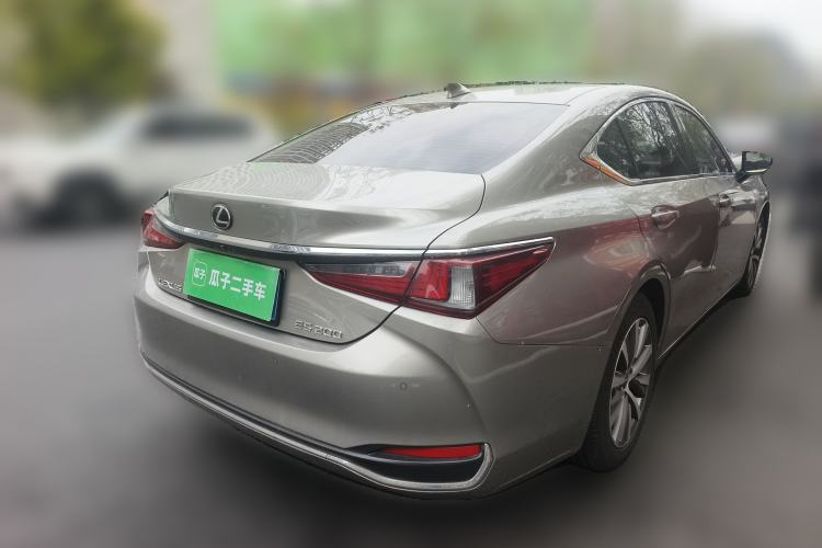 Used Lexus ES 2018 200 Luxury Edition China V Standard Rear Right 45 Deg