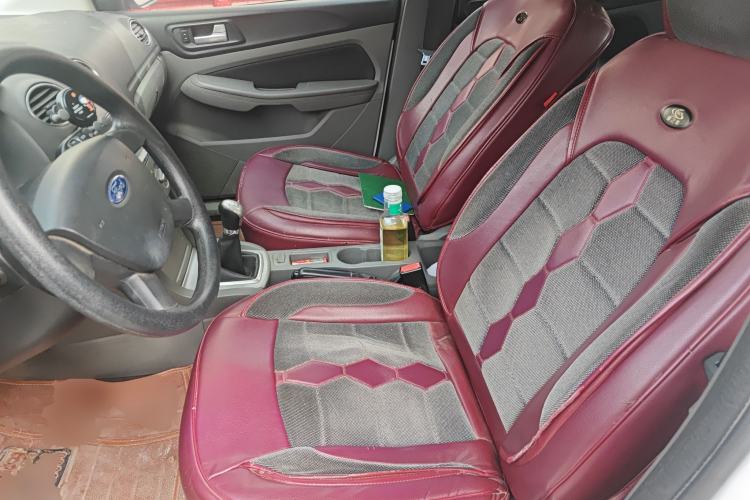 Used Ford Focus 2013 Hatchback Classic 1.8L Manual Fashion Edition
