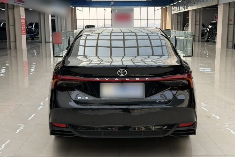 Used Toyota Avalon 2024 Dual-Motor 2.0L Premium Edition