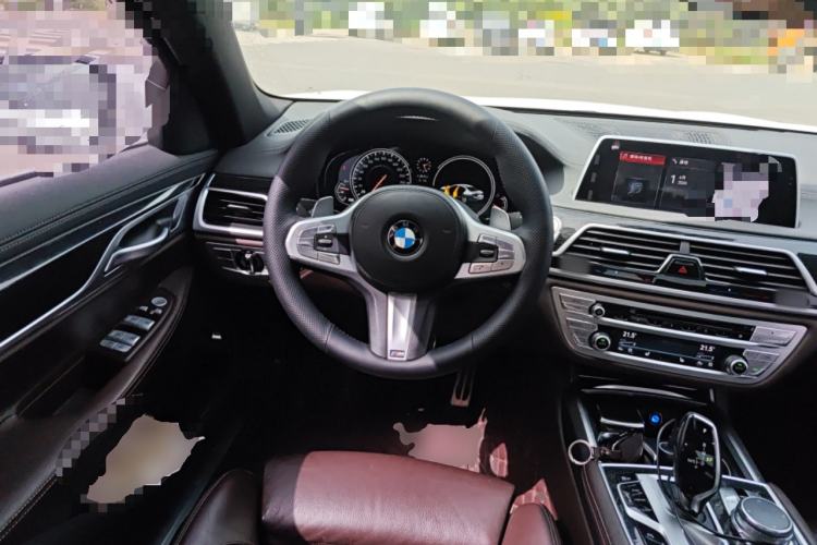 Used BMW 7 Series 2018 730Li Leading Model M Sport Package Steering Wheel