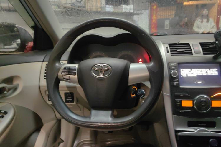 Used Toyota Corolla 2012 Luxurious Edition 1.6L Manual GL