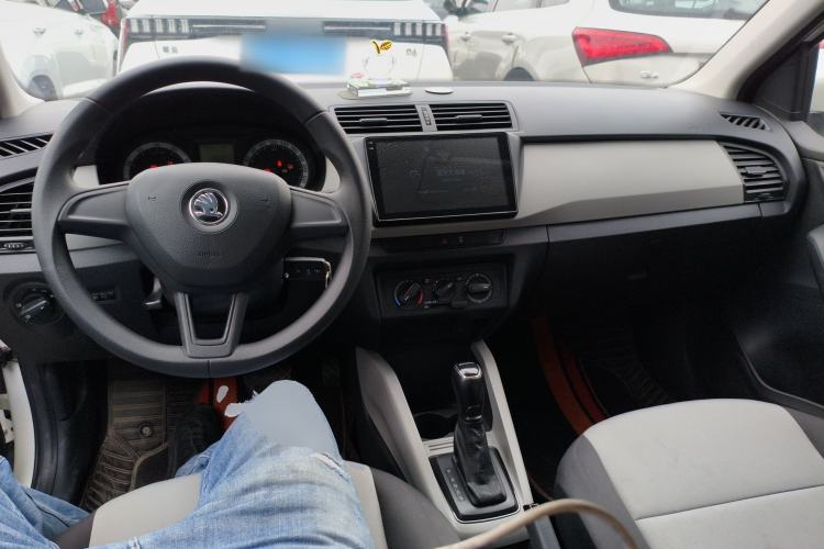 Used Skoda Fabia 2017 1.4L Automatic Car Enjoy Edition
