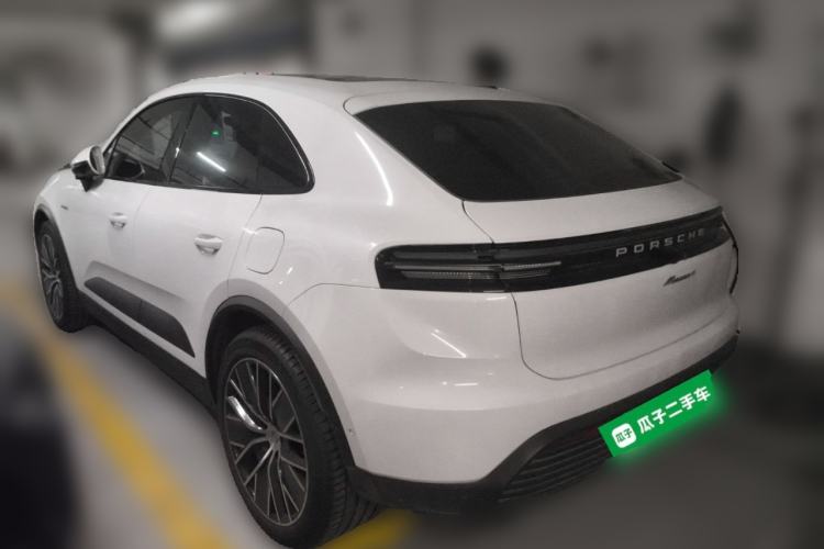 Used Porsche Macan 2024 Macan Long Range Edition Rear Left 45 Deg