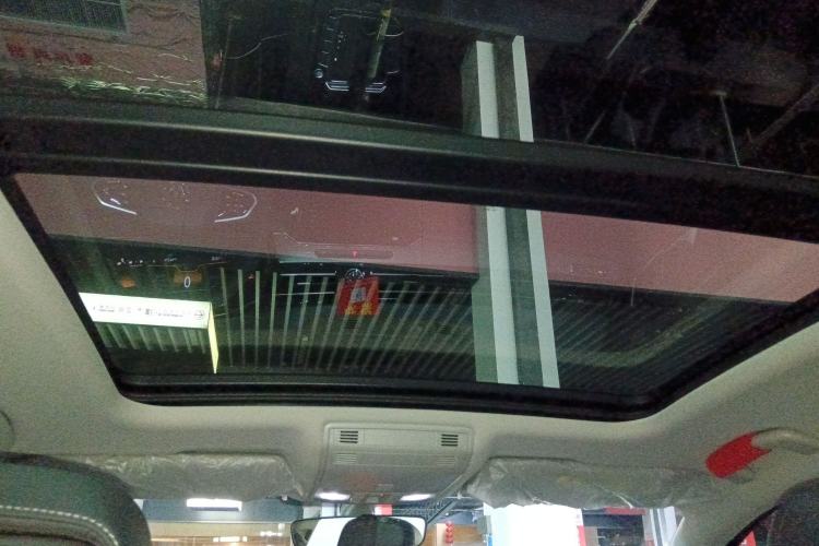 Used Volkswagen Magotan 2023 2 Million Units Limited Edition 330TSI DSG Leading Version
