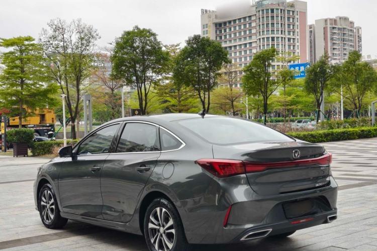 Used Changan Eado 2022 PLUS Blue Whale NE 1.4T GDI DCT Prestige Edition
