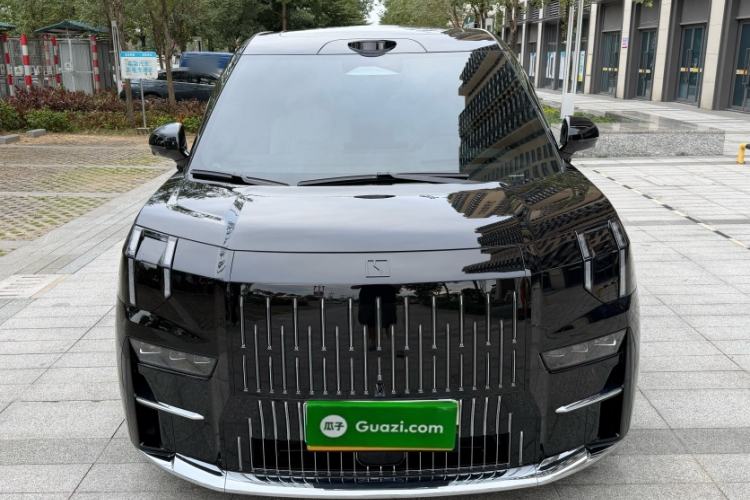 Used Zeekr 009 2024 7-Seater Aisle Version 108 kWh
