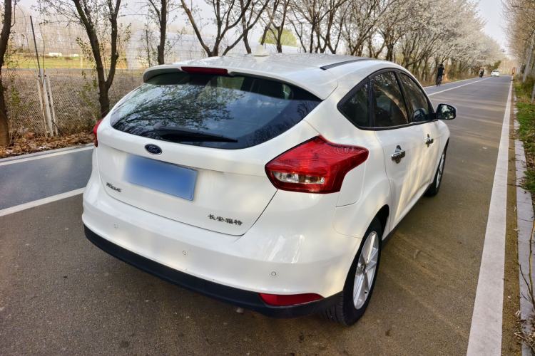 Used Ford Focus 2017 Hatchback 1.6L Manual Fashion Edition SmartDrive Version