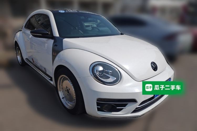 Used Volkswagen Beetle 2013 1.4TSI Luxury Model Front Right 45 Deg