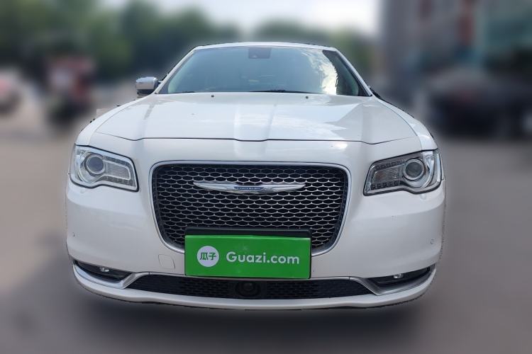 Used Chrysler 300C 2016 3.0L Supreme Edition
