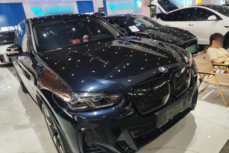 Used BMW iX3 2024 Leading Type Exterior 1