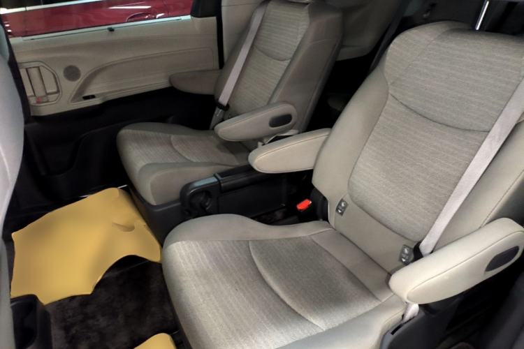 Used Toyota SIENNA 2021 2.5L Hybrid Comfort Edition
