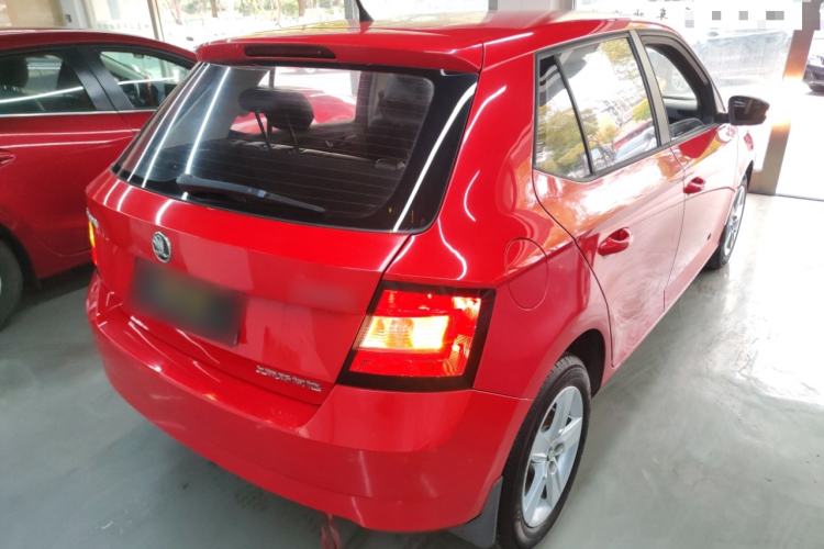 Used Skoda Fabia 2017 1.4L Automatic Car Enjoy Edition
