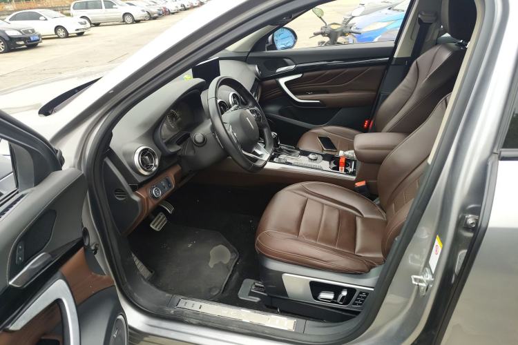 Used Wey VV7 2017 2.0T Flagship Model
