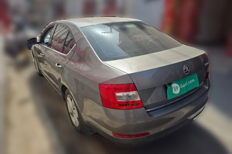 Used Skoda Octavia 2015 1.6L Automatic Yijun Edition
