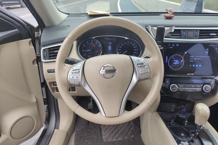 Used Nissan X-Trail 2014 2.5L CVT Ultimate Edition 4WD
