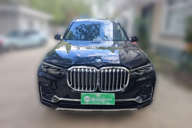 Used BMW X7 2019 xDrive40i Luxury Package with Leading Features
