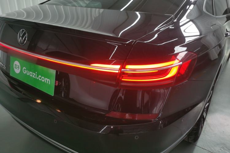 Used Volkswagen Passat 2022 330TSI Starry Luxury Edition Exterior 3