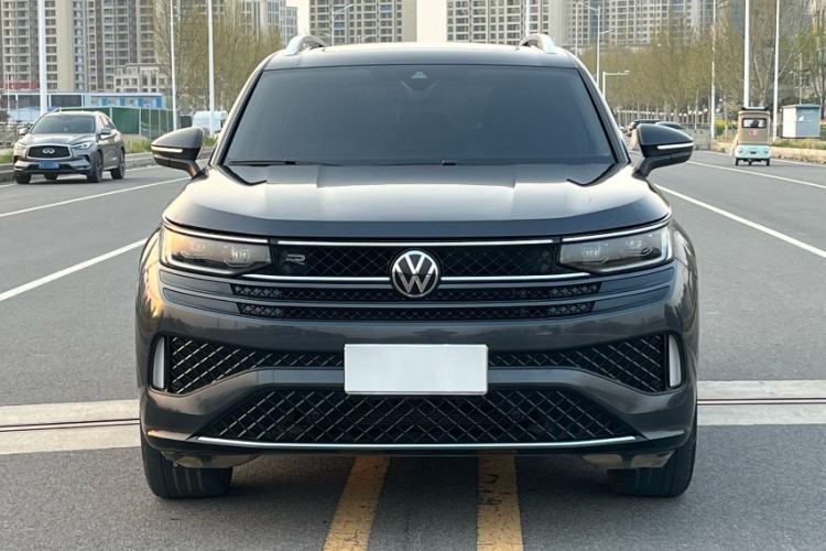 Used Volkswagen Tavendor 2024 380TSI All-Wheel Drive R-Line Cruise Edition
