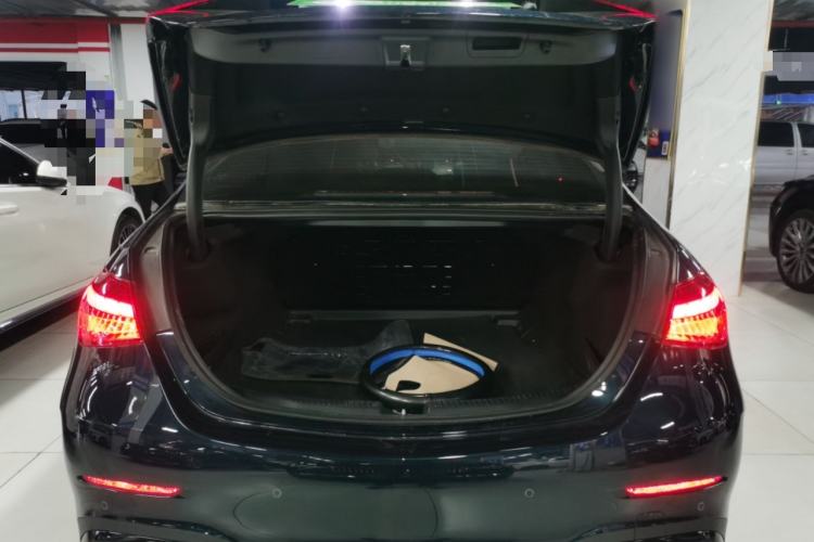 Used Mercedes-Benz C-Class 2024 Facelift C 260 L Night Edition Sport Version
